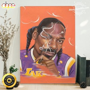 Snoop Doggy Dog Holding A Cigar Poster Canvas