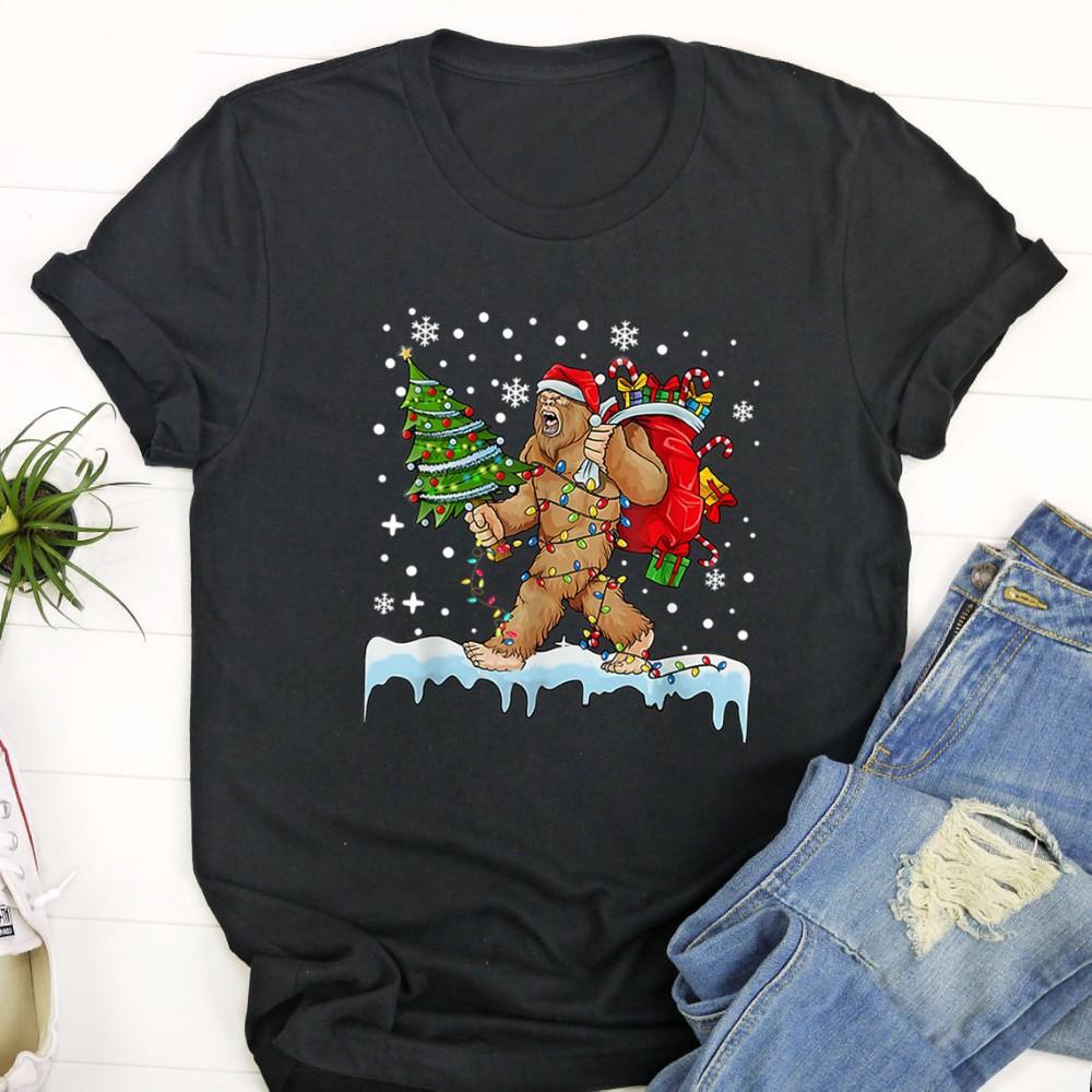 Bigfoot Christmas Tree Lights Xmas Boys Men Sasquatch Lovers T Shirt Sk4syw.jpg