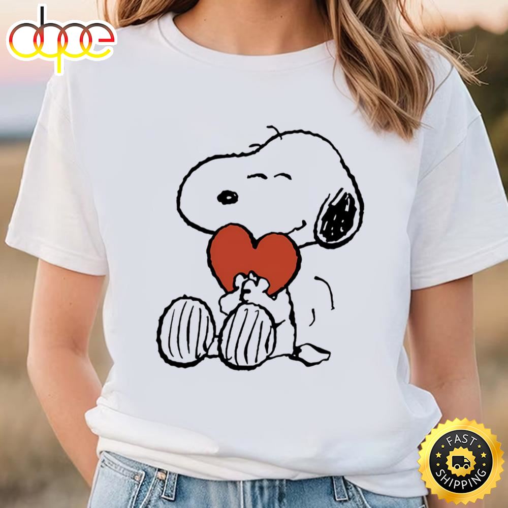 Snoopy Hugs Heart Snoopy Classic T Shirts